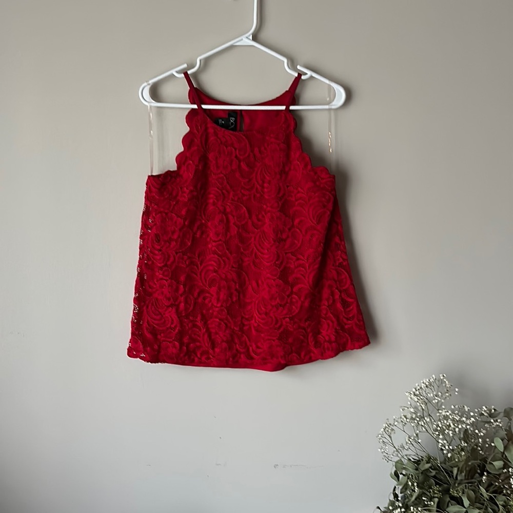 RED LACE TOP || SIZE M - Picture 5 of 13